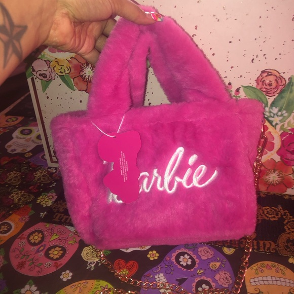 limited edition Barbie x Skinny Dip Pink Faux Fur Mini Crossbody Handbag! This - Picture 9 of 10